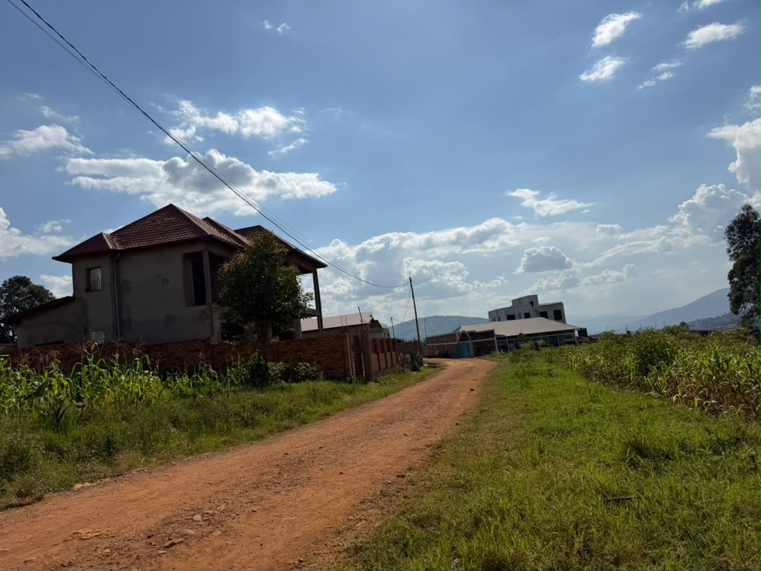 Affordable Plots for Sale Size: 340 Square Meters (340 m²) image 12