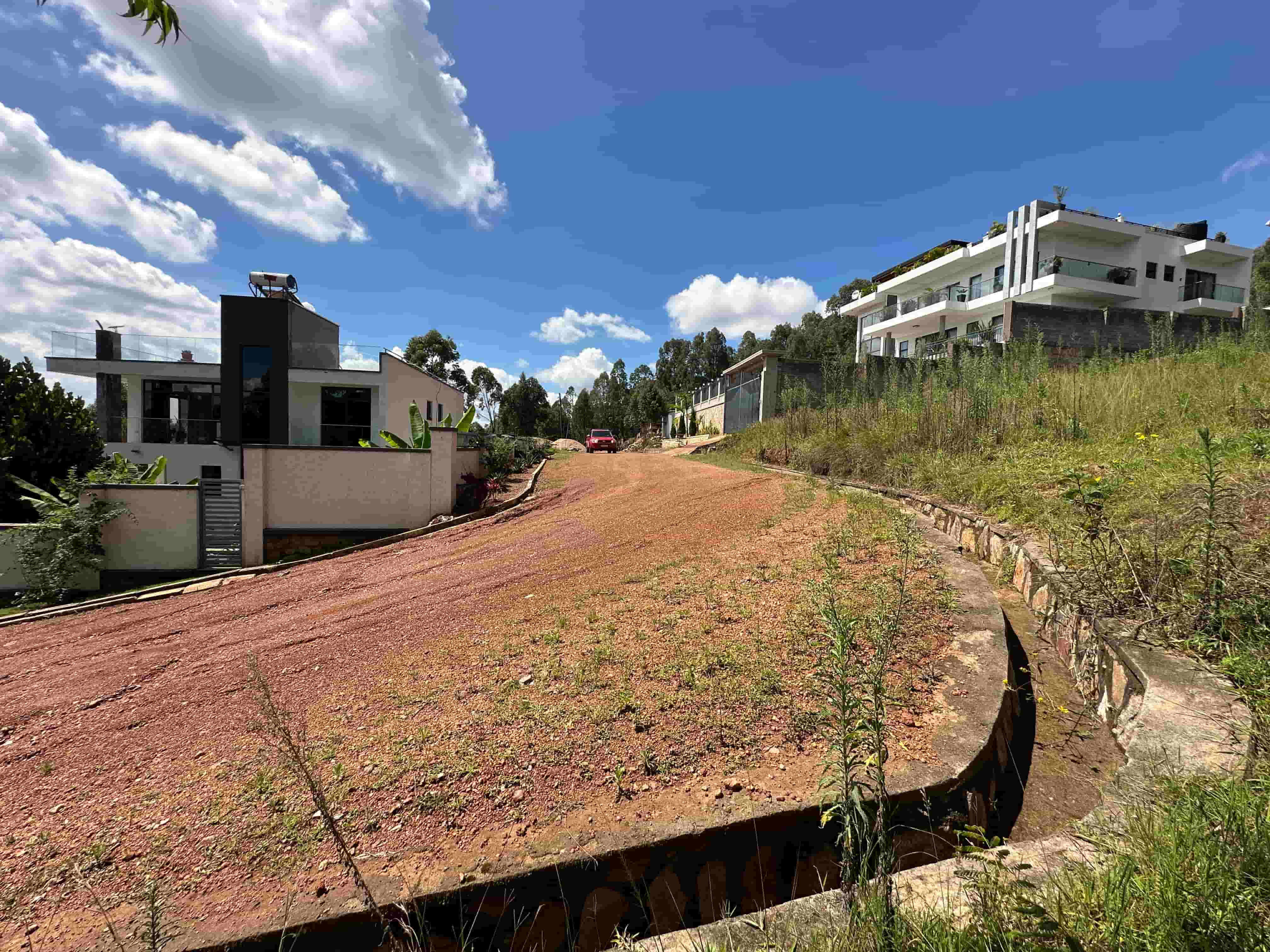 PREMIUM 1100sqm RESIDENTIAL LAND FOR SALE IN REBERO image 11