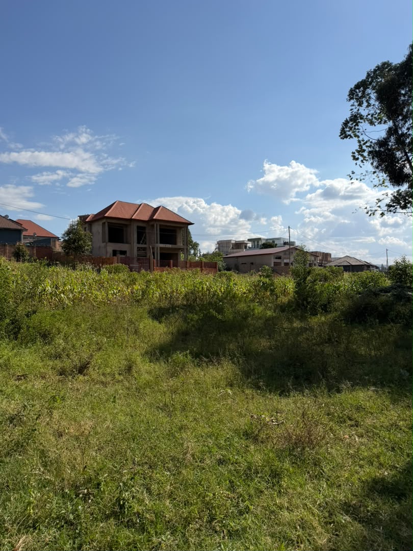 Affordable Plots for Sale Size: 340 Square Meters (340 m²) image 3